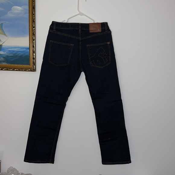 DC Dark Blue Jeans 30 x 30 slight rip style - Picture 5 of 5